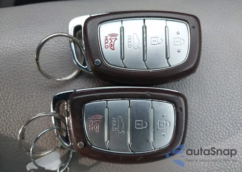 2017 Hyundai Sonata Sport z USA, uszkodzony, nr VIN 5NPE34AF8HH467303